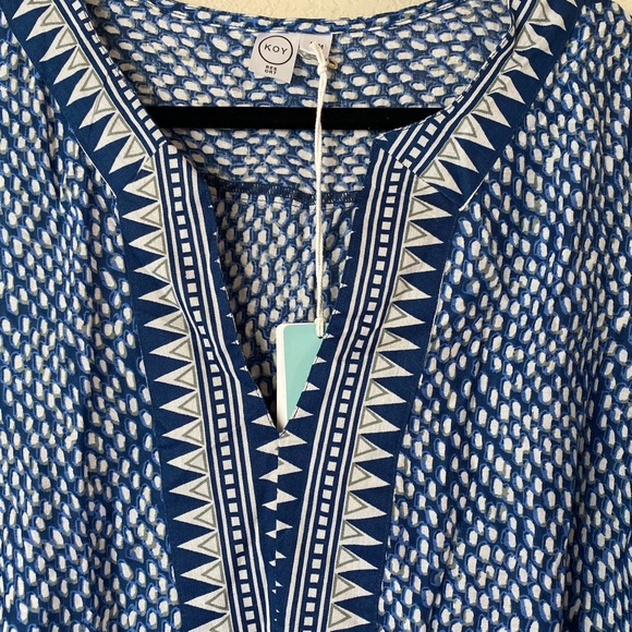 KOY Resort Bay Blue Hampton Bell Sleeve Coverup - Picture 3 of 8